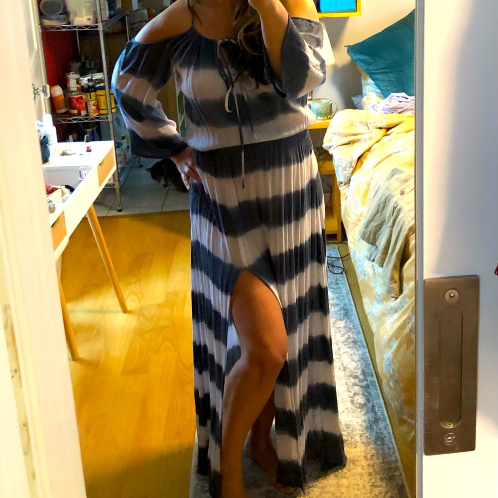 Summer maxi dress.  Cotton flowy boho look.  Cold shoulder.